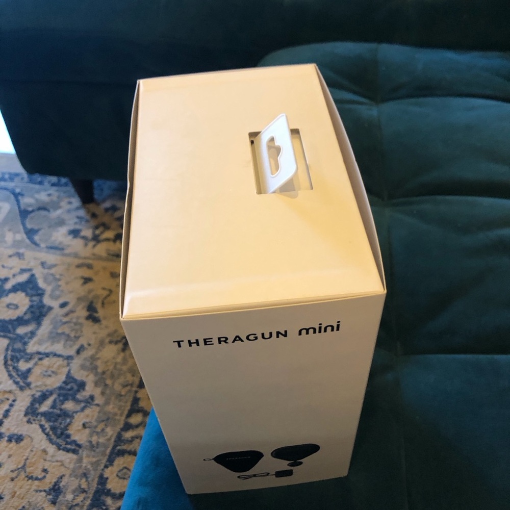 Theragun Mini Black Massage Device - Picture 4 of 8